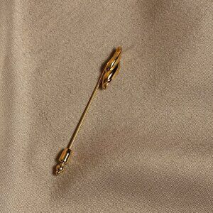 Vintage MONET GOLD TONE STICK LAPEL HAT PIN, BROOCH, STICK PIN A89